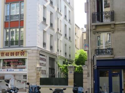 PA_944, Space Invader de la rue Faidherbe — Street art de Invader à Paris