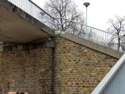 PA_970, Space Invader on Allée des Cygnes Paris — Street art by Invader in Paris