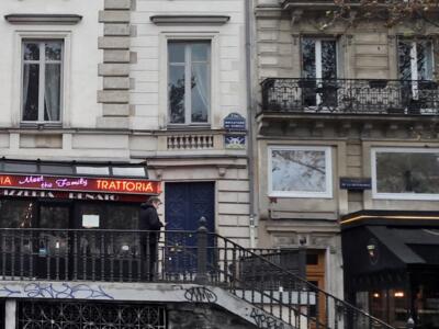 PA_963, Space Invader de la place de la République — Street art de Invader à Paris