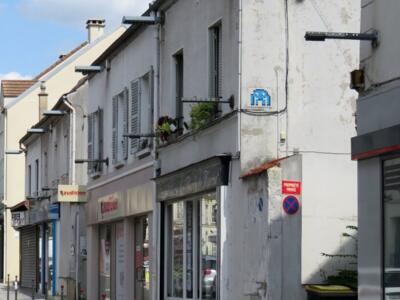 PA_1026, Space Invader on 54 Grande Rue Charles de Gaulle — Street art by Invader in Bry-sur-Marne