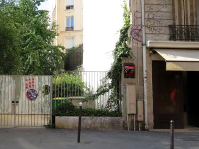 PA_1054, Space Invader de la rue Chanzy — Street art de Invader à Paris