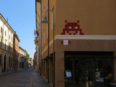 RA_08, Space Invader on Via Angelo Mariani — Street art by Invader in Ravenna