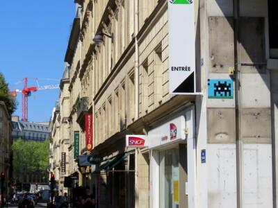 PA_1126, Space Invader de la place de la Madeleine — Street art de Invader à Paris