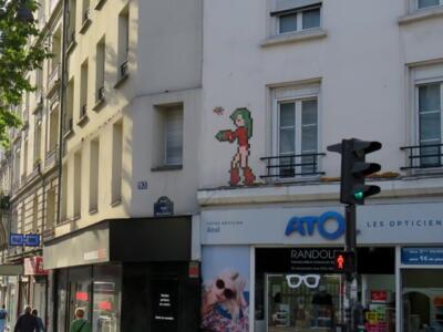 PA_1139, Space Invader on 93 rue de Belleville — Street art by Invader in Paris