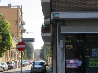 RA_27, Space Invader on Via Corti alle Mura — Street art by Invader in Ravenna