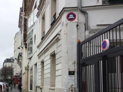 PA_1186, Space Invader on 32 impasse de la Confiance — Street art by Invader in Paris