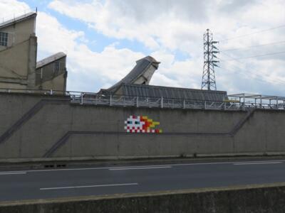 CLR_35, Space Invader on Avenue Fernand Forest — Street art by Invader in Clermont-Ferrand