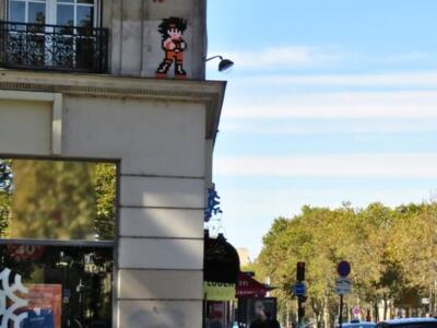 PA_1241, Space Invader on 1 quai de la Tournelle — Street art by Invader in Paris