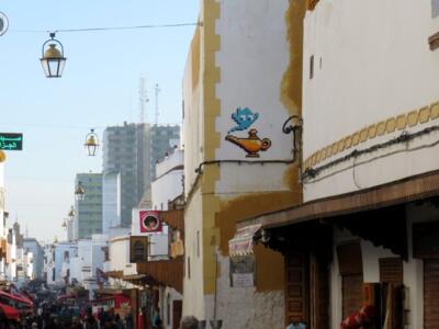 RBA_05, Space Invader de l'avenue Mohamed V — Street art de Invader à Rabat