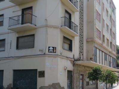MLGA_27, Space Invader de Plaza de la Merced — Street art de Invader à Málaga