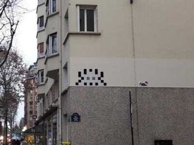 PA_1296, Space Invader on 1 rue Albert Sorel — Street art by Invader in Paris