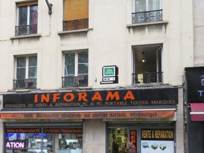 PA_1297, Space Invader on 89 rue de Reuilly — Street art by Invader in Paris