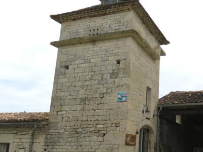 TLS_11, Space Invader on 1068 Chemin de Limougne — Street art by Invader in Labastide-de-Penne