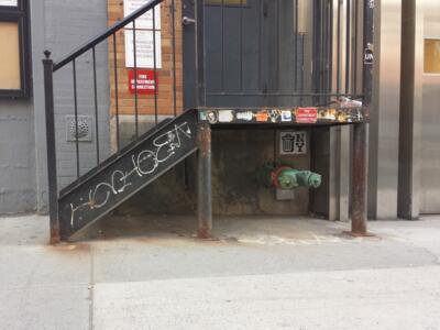 NY_187, Space Invader de West 25th Street — Street art de Invader à New York