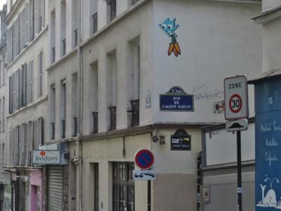 PA_1319, Space Invader on 1 rue de l'agent Bailly — Street art by Invader in Paris
