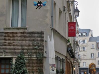 PA_1373, Space Invader on 20 rue Marie Stuart — Street art by Invader in Paris