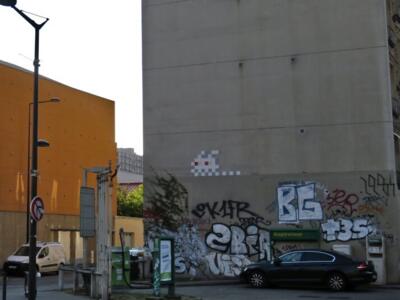 PA_1391, Space Invader on 31 rue Descartes — Street art by Invader in Ivry-sur-Seine