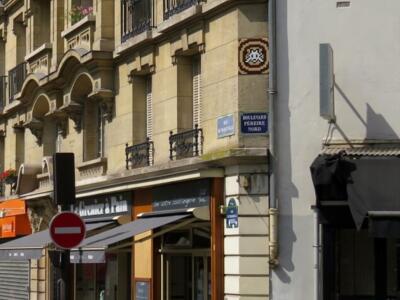 PA_1412, Space Invader on 34 boulevard Pereire — Street art by Invader in Paris