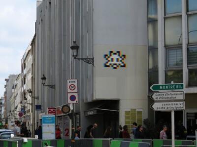 PA_1414, Space Invader on 16 avenue de Vincennes — Street art by Invader in Vincennes