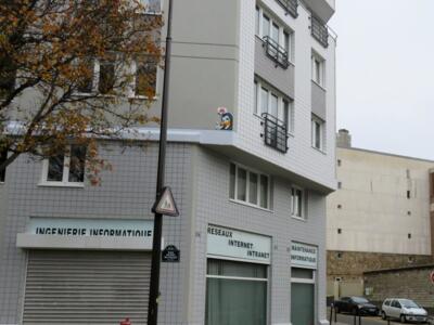PA_1331, Space Invader on 11 rue Henri Michaux — Street art by Invader in Paris