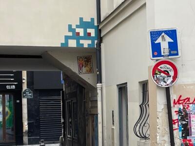 PA_1468, Space Invader de la rue de Lappe — Street art de Invader à Paris