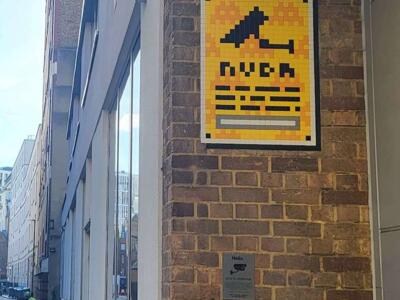 LDN_160, Space Invader on 29 Lincoln's Inn Fields — Street art by Invader in London