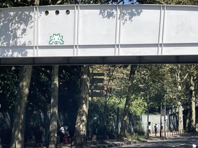 PA_1517, Space Invader on Quai de Bercy — Street art by Invader in Paris
