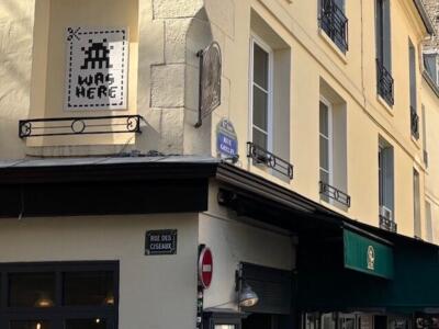PA_1518, Space Invader de la rue des Ciseaux — Street art de Invader à Paris