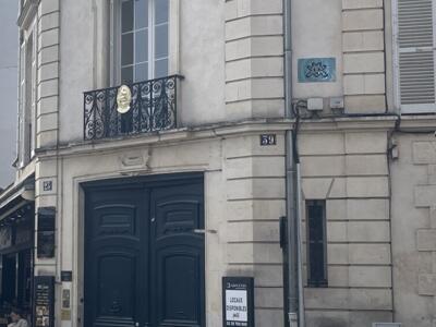 ORLN_01, Space Invader on 39 Rue de la Bretonnerie — Street art by Invader in Orléans