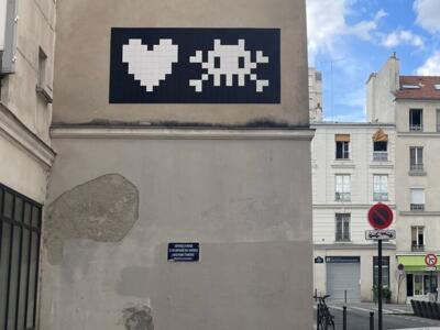 PA_1560, Space Invader de la rue de Quatrefages — Street art de Invader à Paris