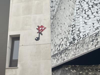 PA_1566, Space Invader de l'allée de la Philharmonie — Street art de Invader à Paris