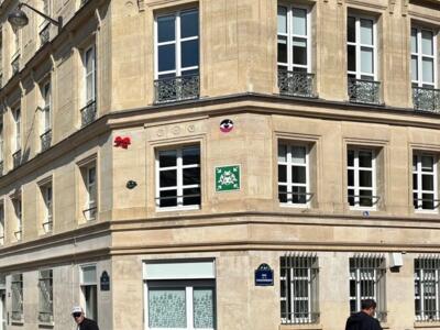 PA_1496, Space Invader on 10 Rue Pierre Lescot — Street art by Invader in Paris