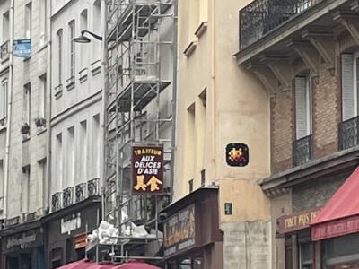 PA_1506, Space Invader on 24 Rue de la Montagne Sainte-Geneviève — Street art by Invader in Paris