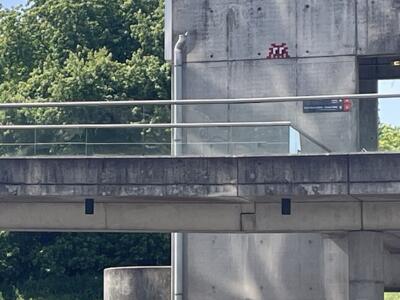 PA_1575, Space Invader de l'allée du Cercle — Street art de Invader à Paris