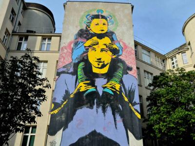 Father and child by Stinkfish in Vienna — Street art by Stinkfish in Vienna