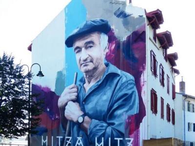 Hitza Hitz — Street art by Sismikazot in Bayonne