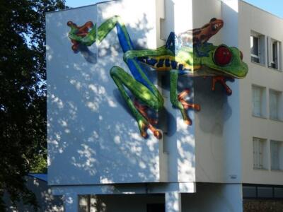Eskolarako bidaen — Street art de Mural Studio à Bayonne