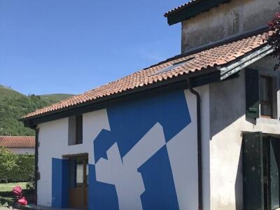 Tomasenia — Street art de Igor Rezola à Lecumberry