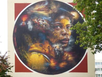 Young Indian Girl — Street art by Dale Grimshaw in Saint-Brieuc