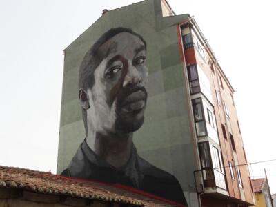 Meeting the Gods — Street art by Pablo Astrain in La Bañeza