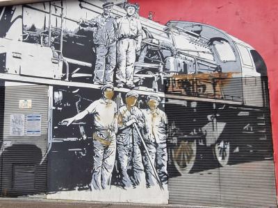 Filmstrip Silhouettes — Street art in Grenoble