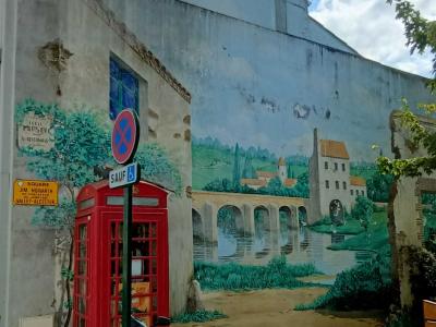Trompe-l'Œil Village et Cabine Téléphonique — Street art à Vallet