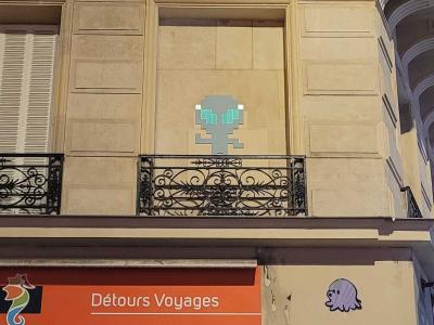 Mosaique alien par Gzup a Paris — Street art de Gzup, Mr Djoul à Paris