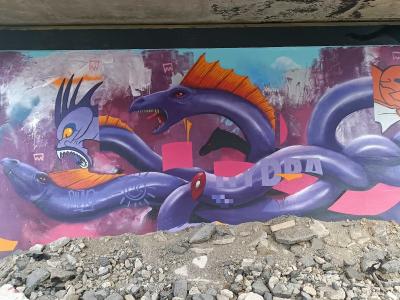 Intertwined Dragons by Ratz One — Street art by Ratz One in Nantes