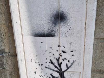 Refined Tree Stencil — Street art in Tréguier