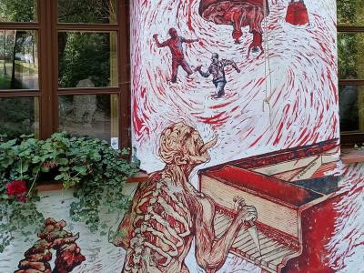 Composition abstraite rouge et blanc — Street art à Vilnius