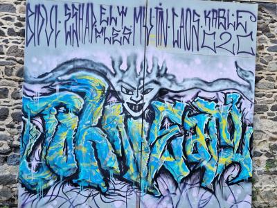 Blue Wild Style and Urban Demon — Street art in Mont-Dore