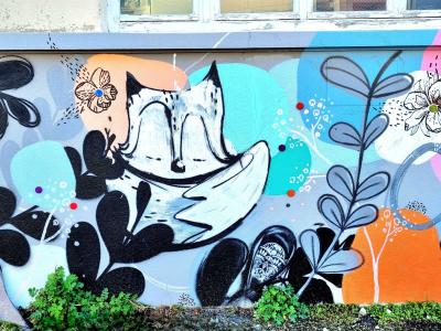 Portrait pop art aux couleurs vibrantes — Street art à Clermont-Ferrand