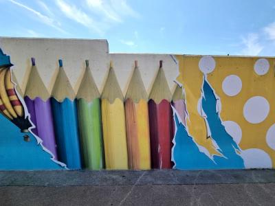 The Giant Coloured Pencils — Street art in Vallon-Pont-d'Arc