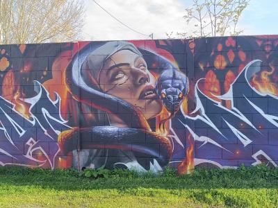 Portrait aux ailes stylisées — Street art à Rennes